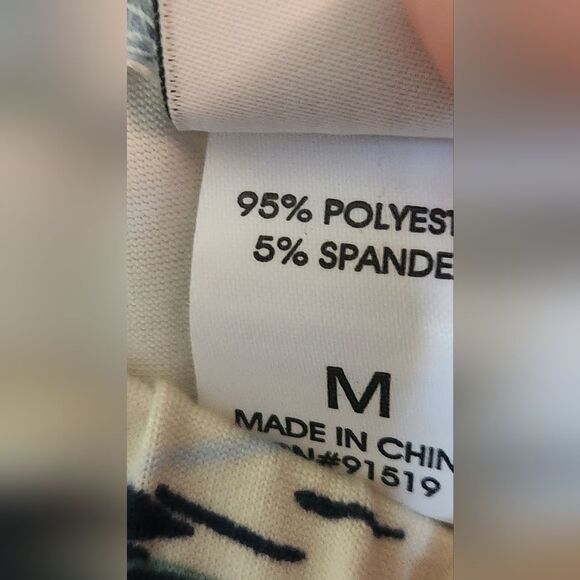 Echo M White Floral Print  with Blue Flowers Ruffles Women's Shorts Sleepwear - Picture 4 of 8